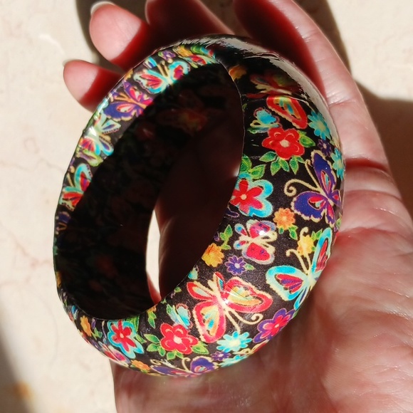 Butterfly and floral bracelet - Picture 3 of 3